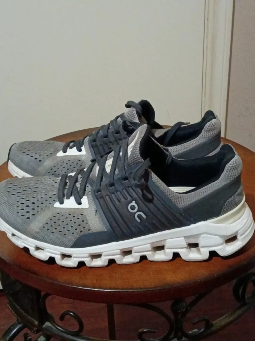 On Cloudswift 41.98922 Alloy/Eclipse Running Shoes Sneakers Women's Size 7.5